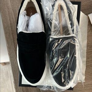 New in box j slides Black Suede Loafers fur lined 8.5